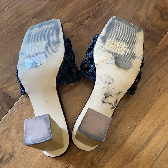 Heels - Picture 8 of 8